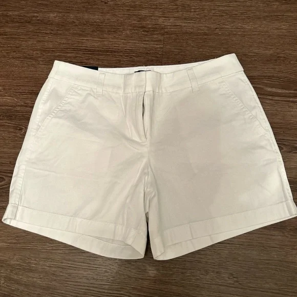 J. Crew White Shorts Classic Casual Style - Picture 1 of 4